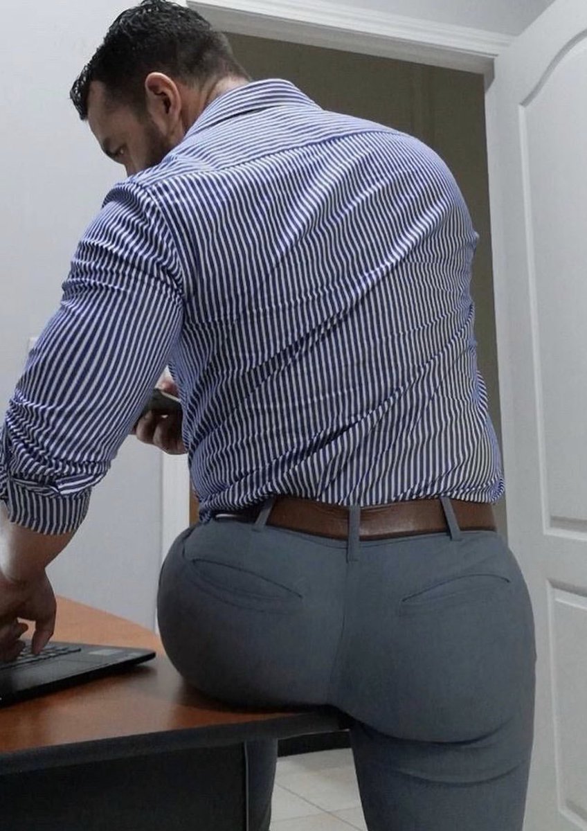 hot guy in the office 😜