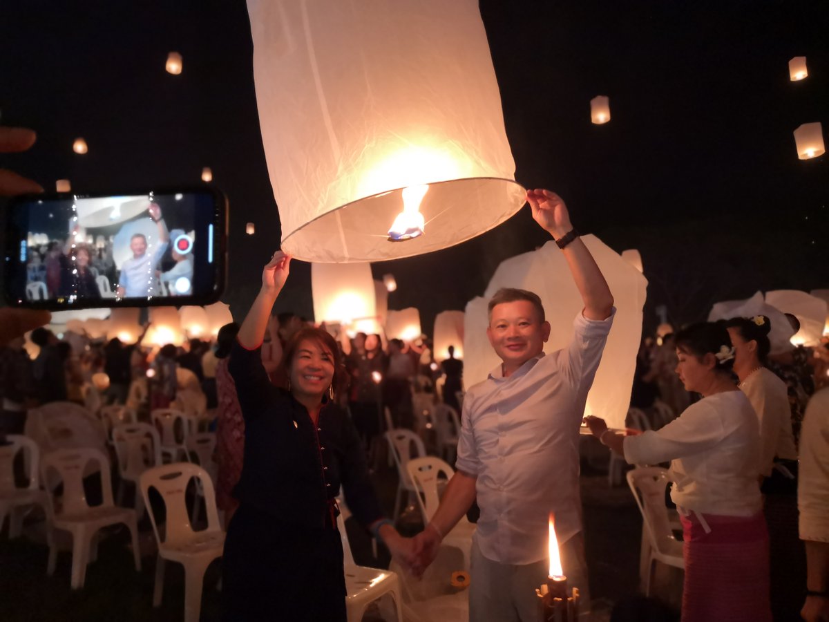 CMLanternFest's tweet photo. Yi Peng usually starts 2 days earlier than Loy Krathong. In 2020, Yi Peng Festival will possibly be observed on 31st October and 1st of November. https://t.co/DWyfVClvom