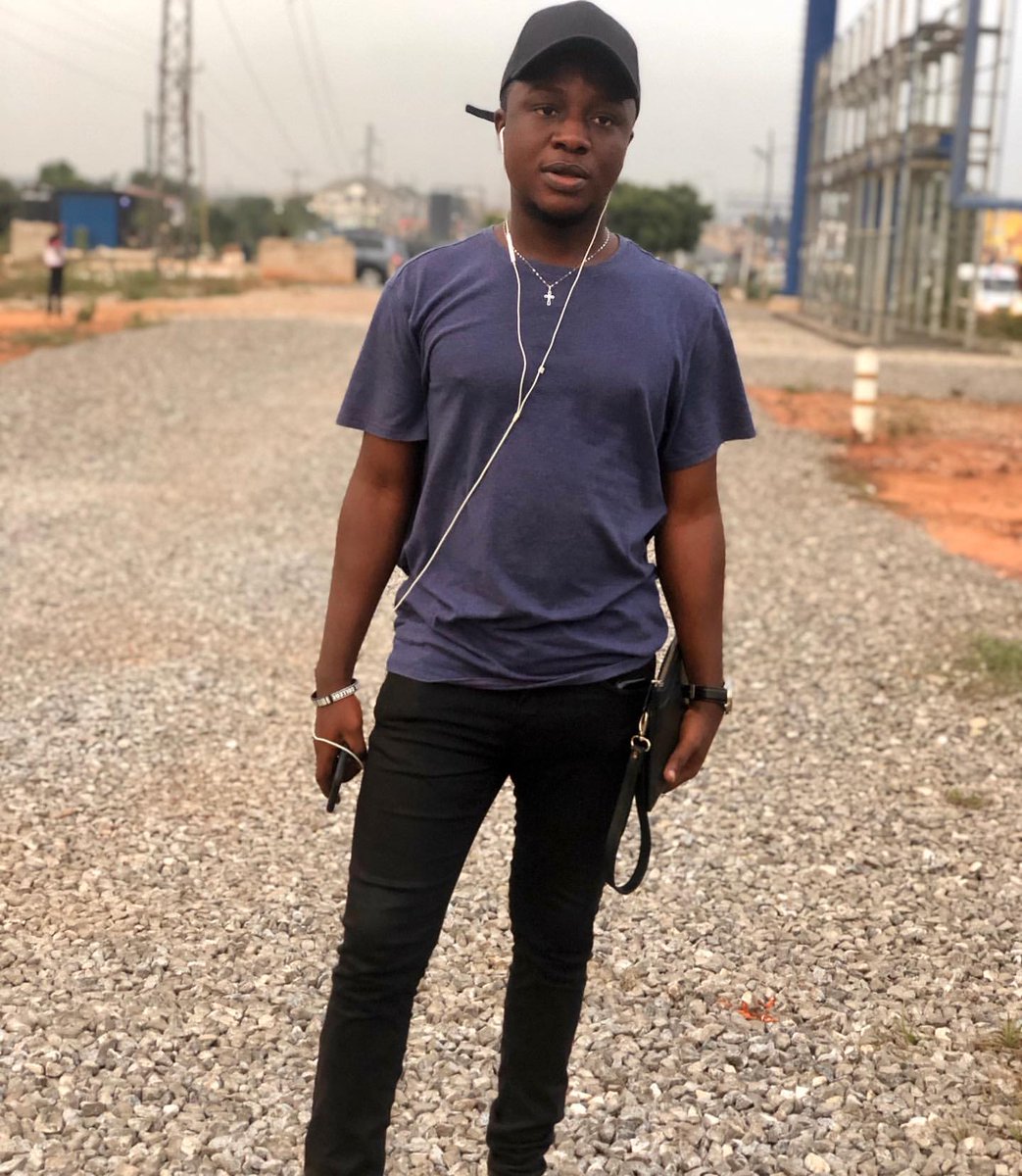DOAAMA7's tweet photo. @MrMannas How far with your life after taking my account without paying lol 😂. Me i will never let u take this account for free, abi u this. Wh3 u don't know who are dealing with errh. https://t.co/Zh5vfgDvE1