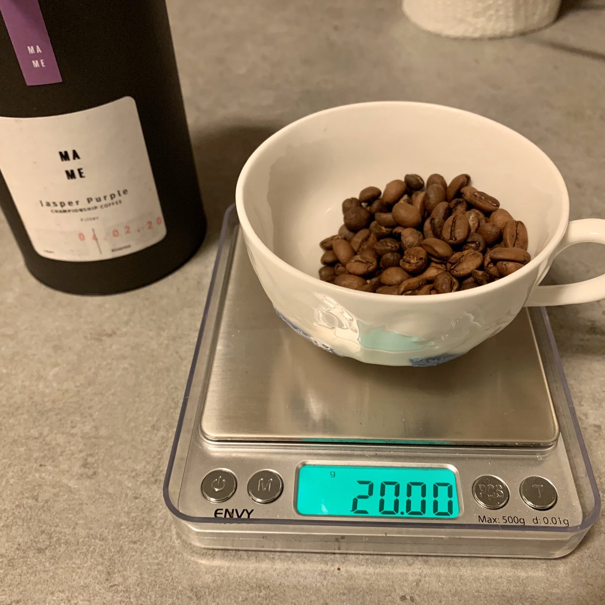 OscarSW6's tweet photo. @SmokeMonsterTWI @coffeetalk_game It’s a filter roast, not espresso, but I do still really enjoy a cup of MAME coffee with my retro games. 🙂 https://t.co/HYEb2UZo7C
