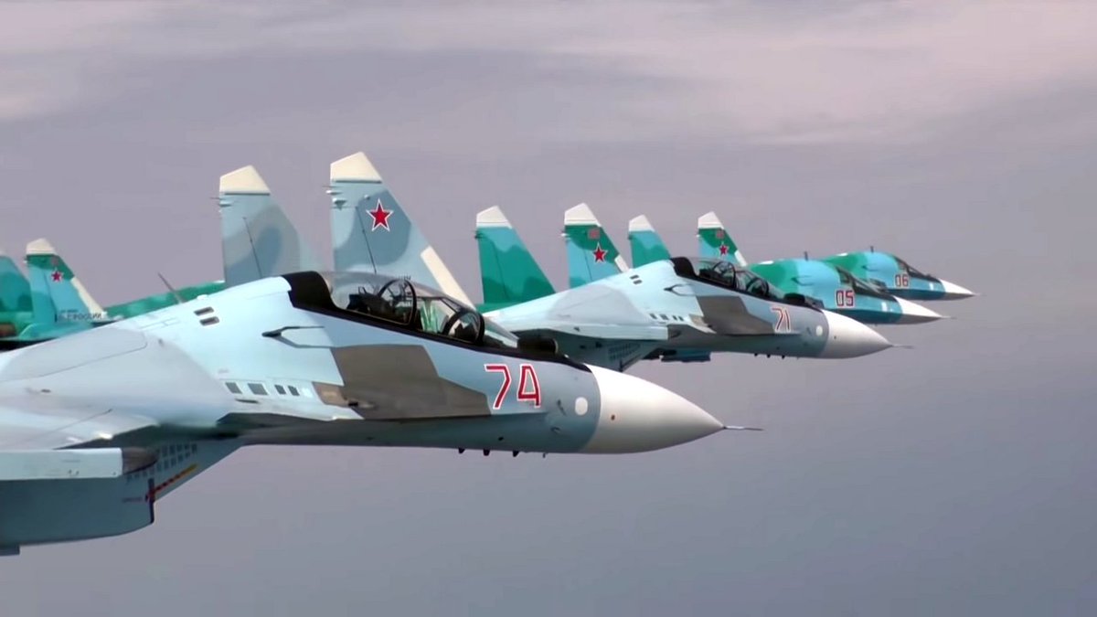 _warmonger_'s tweet photo. 23 февраля отмечается один из дней воинской славы России — День защитника Отечества. Эта дата была установлена Федеральным законом «О днях воинской славы и памятных датах России».
#ДеньЗащитникаОтечества #23февраля #Армия #Праздник #Россия #АрмияРоссии https://t.co/zx0ZcFpWEx