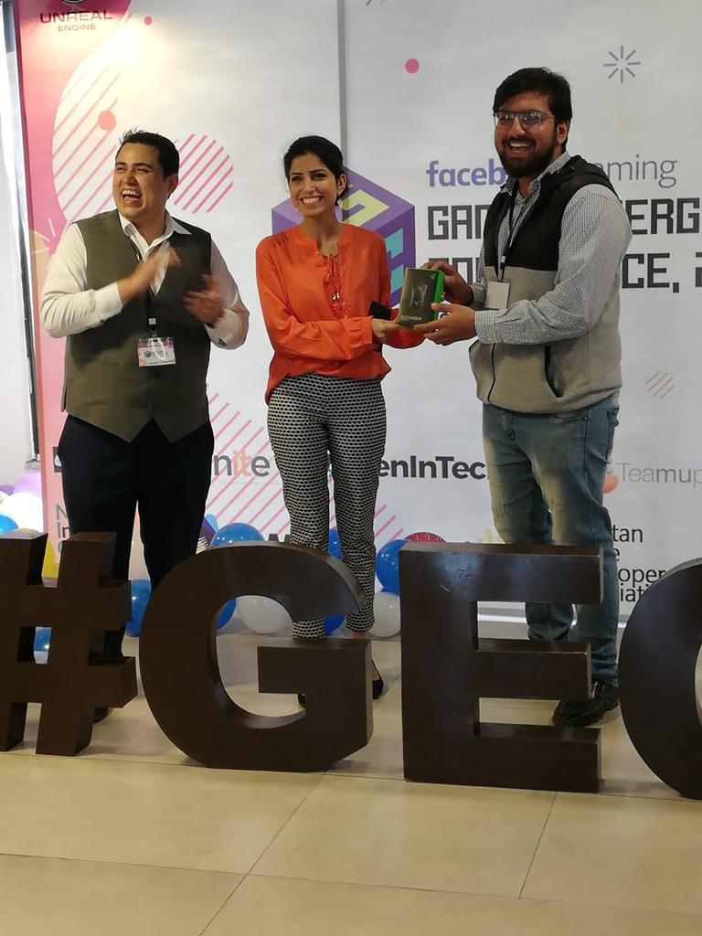 SaimaKarim89's tweet photo. Winners of Travel Dost app challenge are receiving gifts. Yayyy #GEC20 #LetsGame https://t.co/vJoA4DaCvO