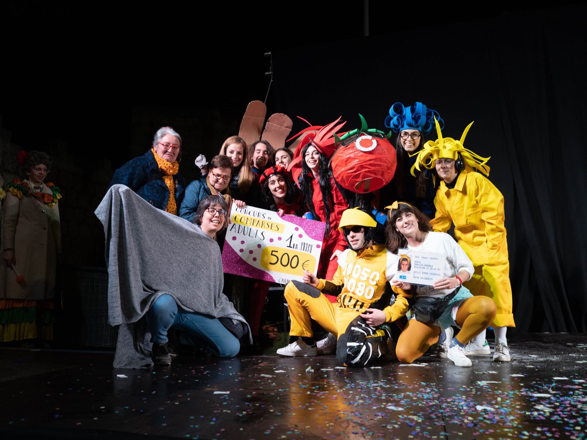 ajsantcugat's tweet photo. 🤡🤠👺El carnaval ha portat la disbauxa als carrers de #Santcugat! No et perdis les millors imatges de la Rua de Comparses del #Carnavalstc 📸 Marc Quévy
➡️https://t.co/xUwEfPN5nu https://t.co/1yToprYYcA