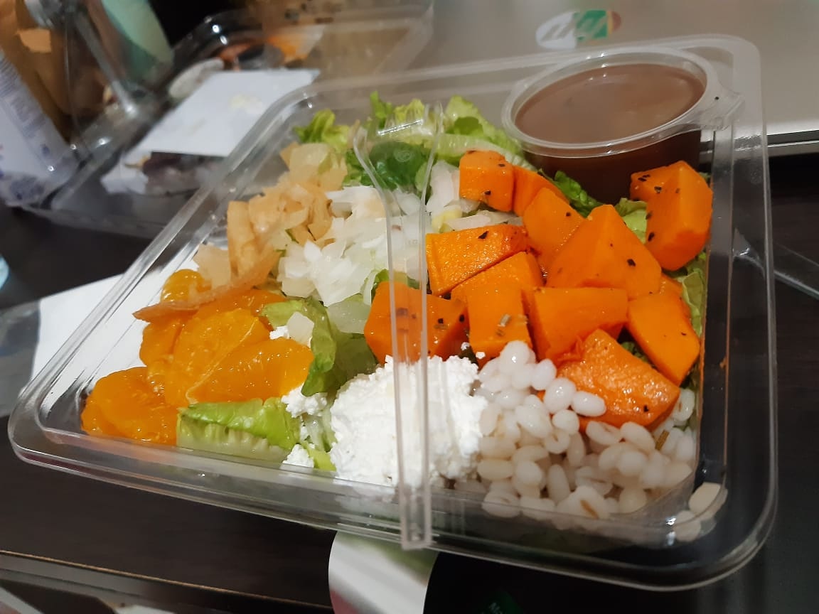 DhaniSwarna's tweet photo. Nasi sdh berkurang,tinggal menata karbo dan kurangin makan Daging,harus sanggup harus kuat,Sehat itu penting👍.. https://t.co/hZ1TZIHjYo