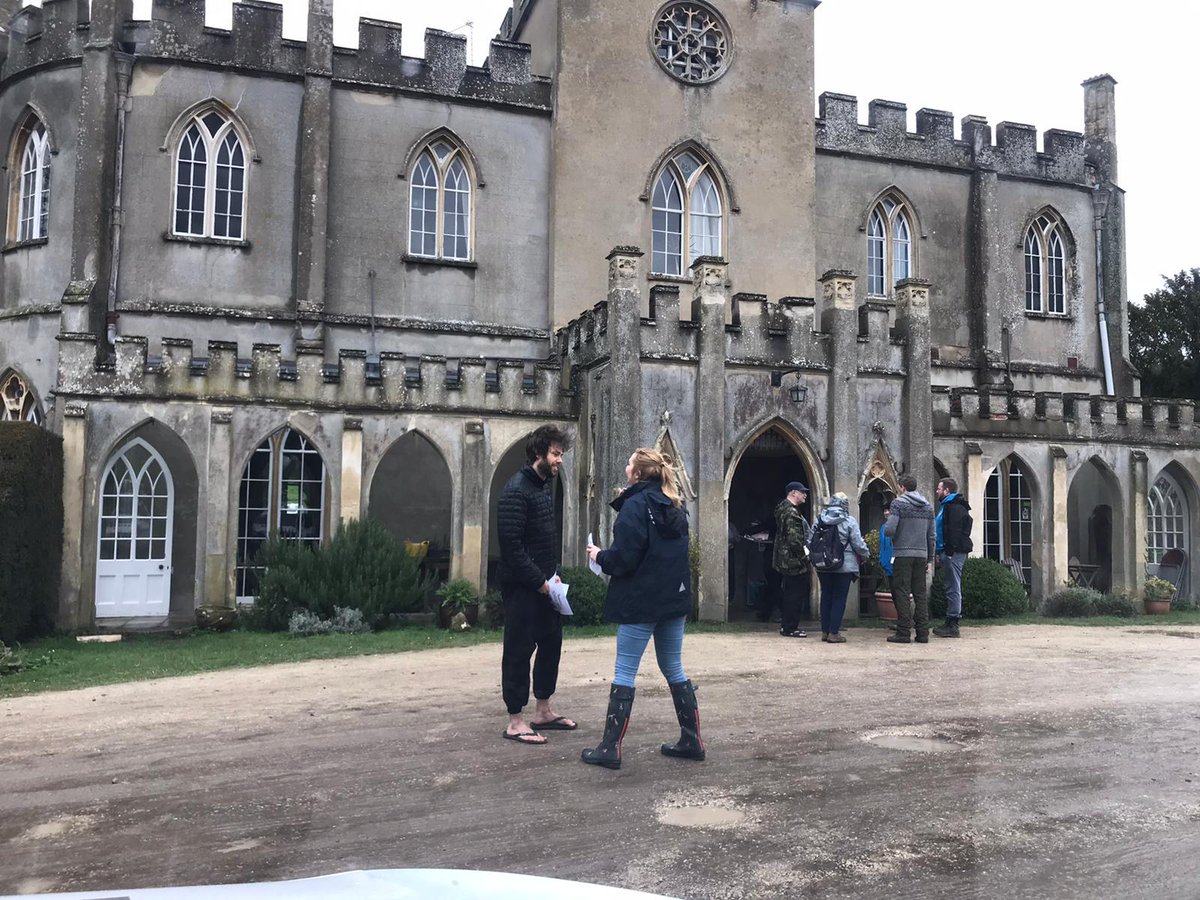 BBCOxford's tweet photo. #FIOF has made it to @BraziersPark - now to solve Clue 2! https://t.co/9EqScbFCG4