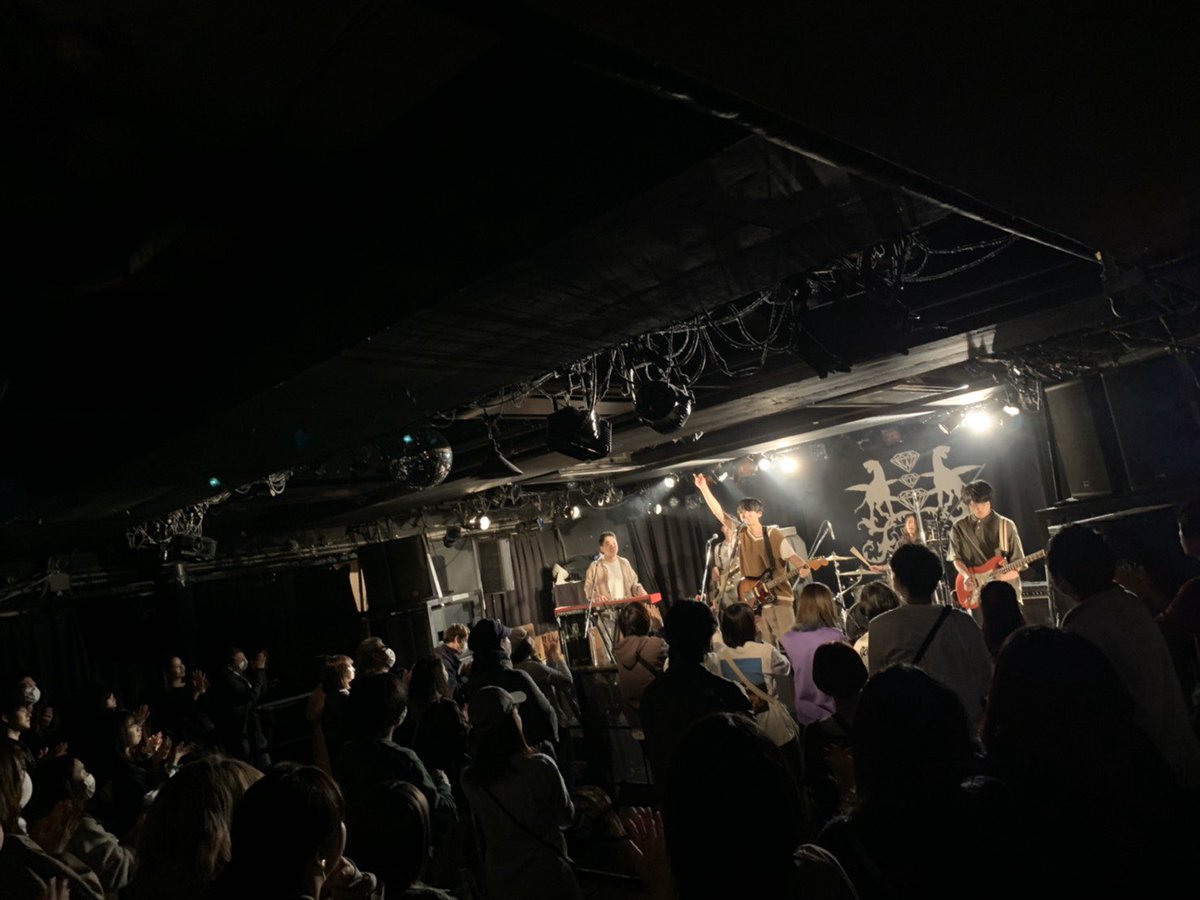 charlie_mood's tweet photo. MUSIC MOSTERS 2020-winter-
O-nestのトップバッターを務めました🙌

早い時間から沢山の方にお集まりいただき本当にありがとうございました😭

次のライブはレコ発企画！
3/6(金)下北沢近松にて新曲携えてお待ちしております🔥🔥

ご予約はリプライ、DMにて受付中💨
#ミューモン
#チャーリームード https://t.co/OGr0kh63Ke