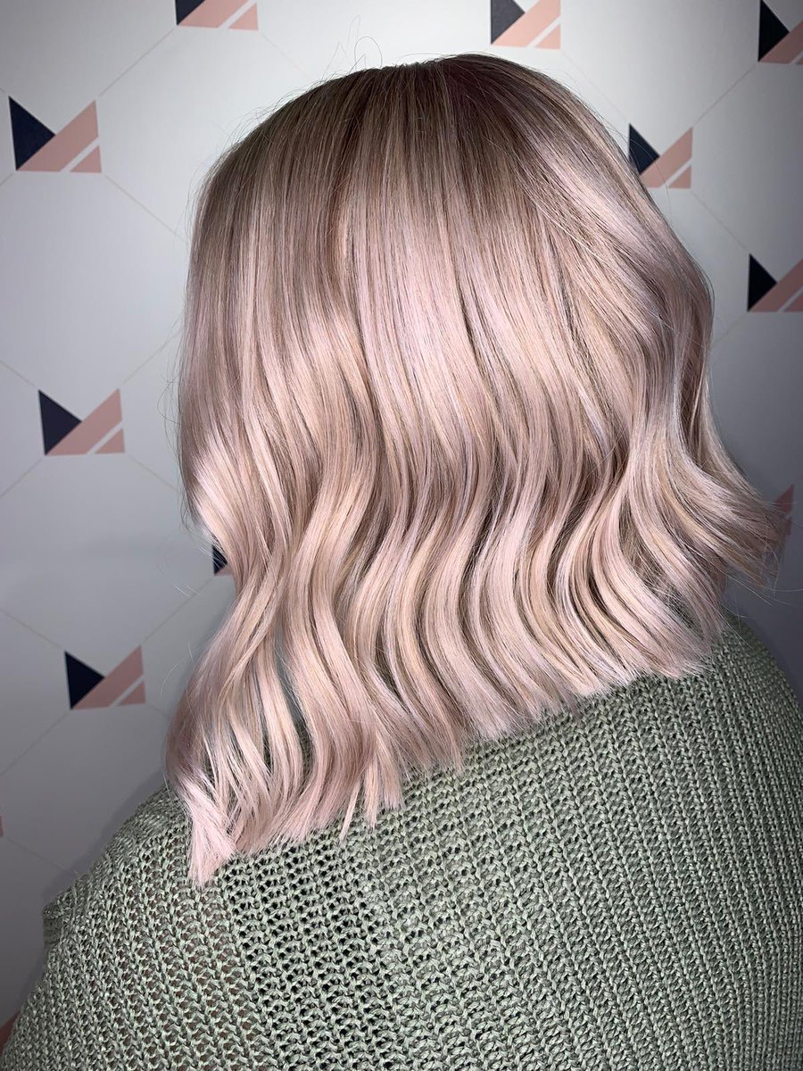 marzipanhair's tweet photo. Icy blonde by Kim 🧊 Made possible by the naturally light base colour and zero home dye 💜 Check out the before on our instagram page 
#marzipanhair #truro #cornwall #icyblondehair #redken #redkenobsessed #blondebob @redkenuk https://t.co/leJu6cqHQv