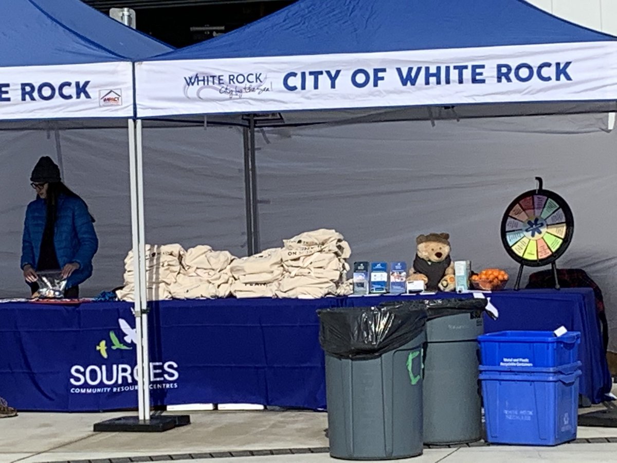 NancyAwork's tweet photo. What a beautiful day today @InSurreyWhiteRk #cony great cause @SourcesBC #volunteer https://t.co/zE4lKxZiZq