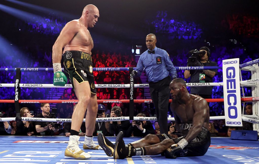talkSPORT's tweet photo. CHAMPION OF THE WORLD 👑 https://t.co/v802l8m921
