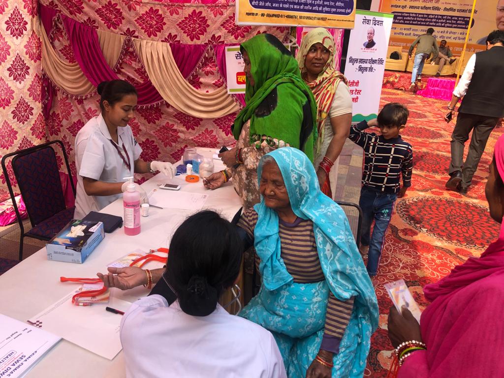 3rd #SewaDiwas - Valmiki Basti, Mandir Marg
No matter what age you are, it's ALWAYS in your best interest to get a health checkup!
#healthcare #service #arunjaitley
