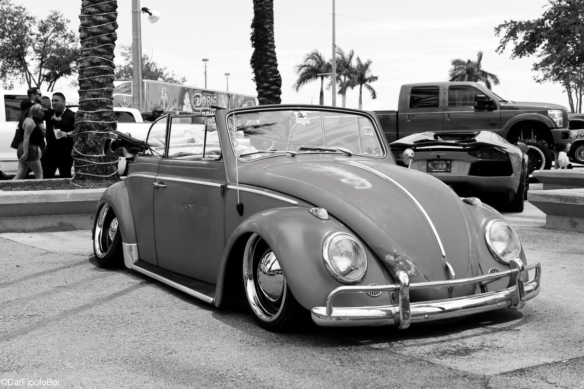 DatFloofoBoi's tweet photo. Went back through a bunch of old photos from car meets i've been to, and with my new knowledge of editing photos, decided to do just that! Some aren't the biggest adjustments but made them look a tad bit nicer than what they were before! Also... C a r s https://t.co/GdKAhLVgWp