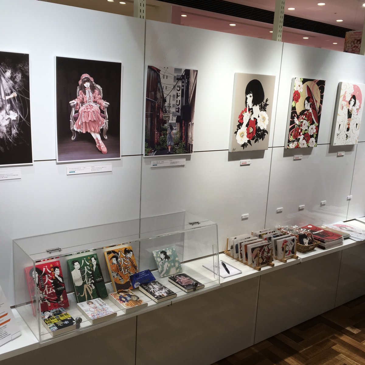 ニシム ライダー 屋上のガイコツ Auf Twitter 大前壽生ミニ個展 双 Sou を観てきました 綺麗でかわいい作品がたくさん 歌ってる イラスト かっこいい 新宿マルイアネックス3f Souhisao