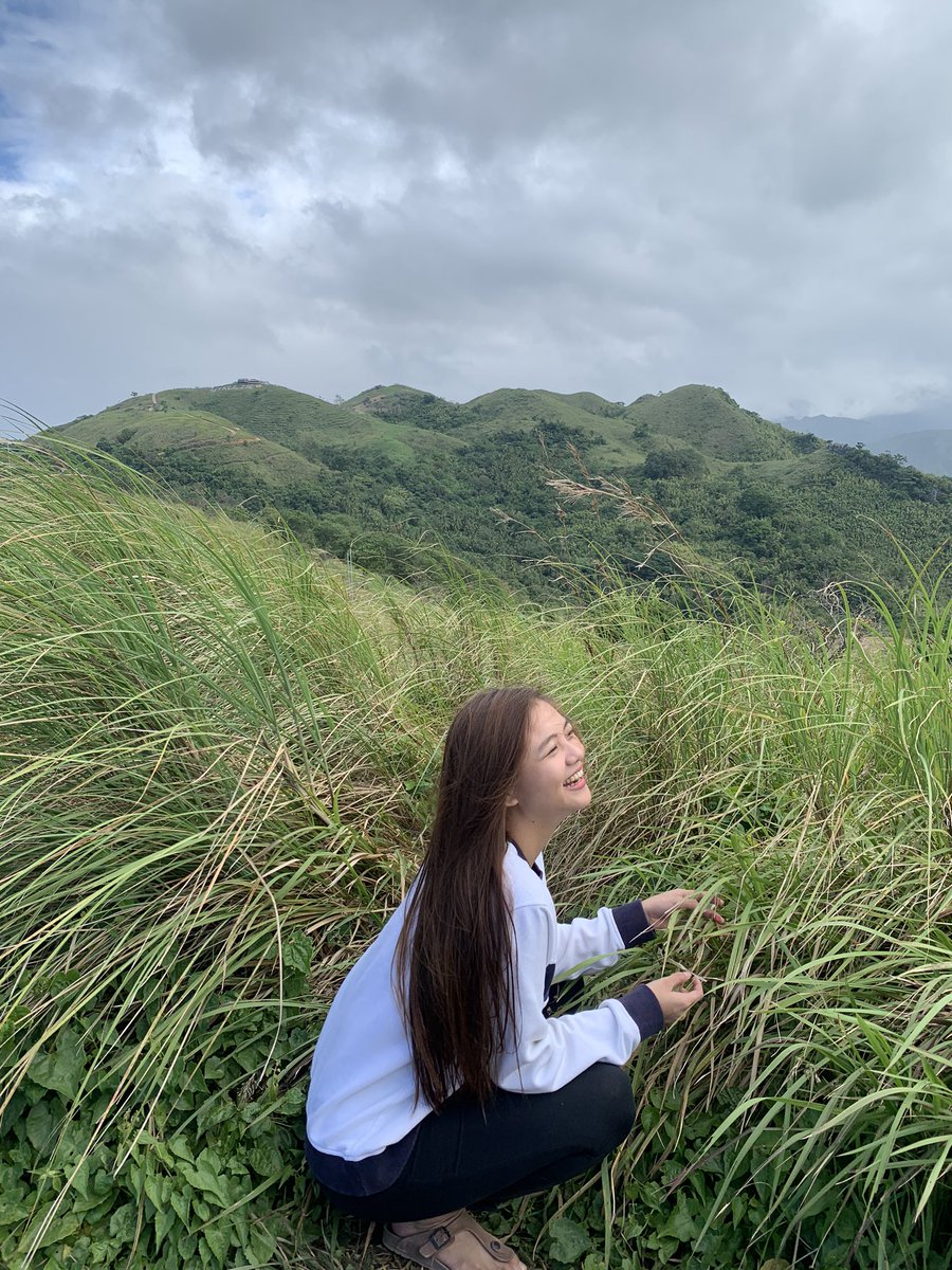 JELAYPILONES08's tweet photo. Caption this hahaha https://t.co/qN1aQkDsCp