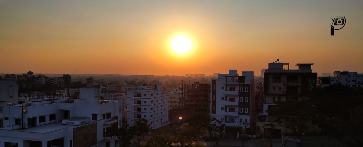 Paaruphoto's tweet photo. #sunsettimes https://t.co/HcJlPtJ1Fl