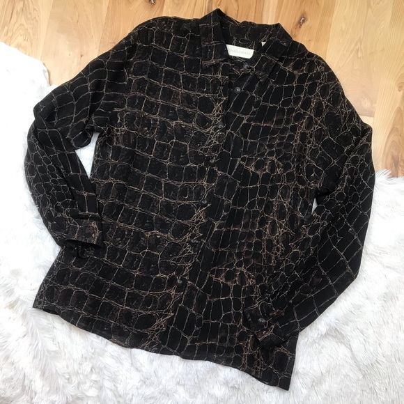 AnnetteW_1's tweet photo. So good I had to share! Check out all the items I'm loving on @Poshmarkapp from @DesignersOnDime #poshmark #fashion #style #shopmycloset #marcjacobs #danabuchman #oliviamatthews: https://t.co/dALgYKA7as https://t.co/wnQcEe5iwX