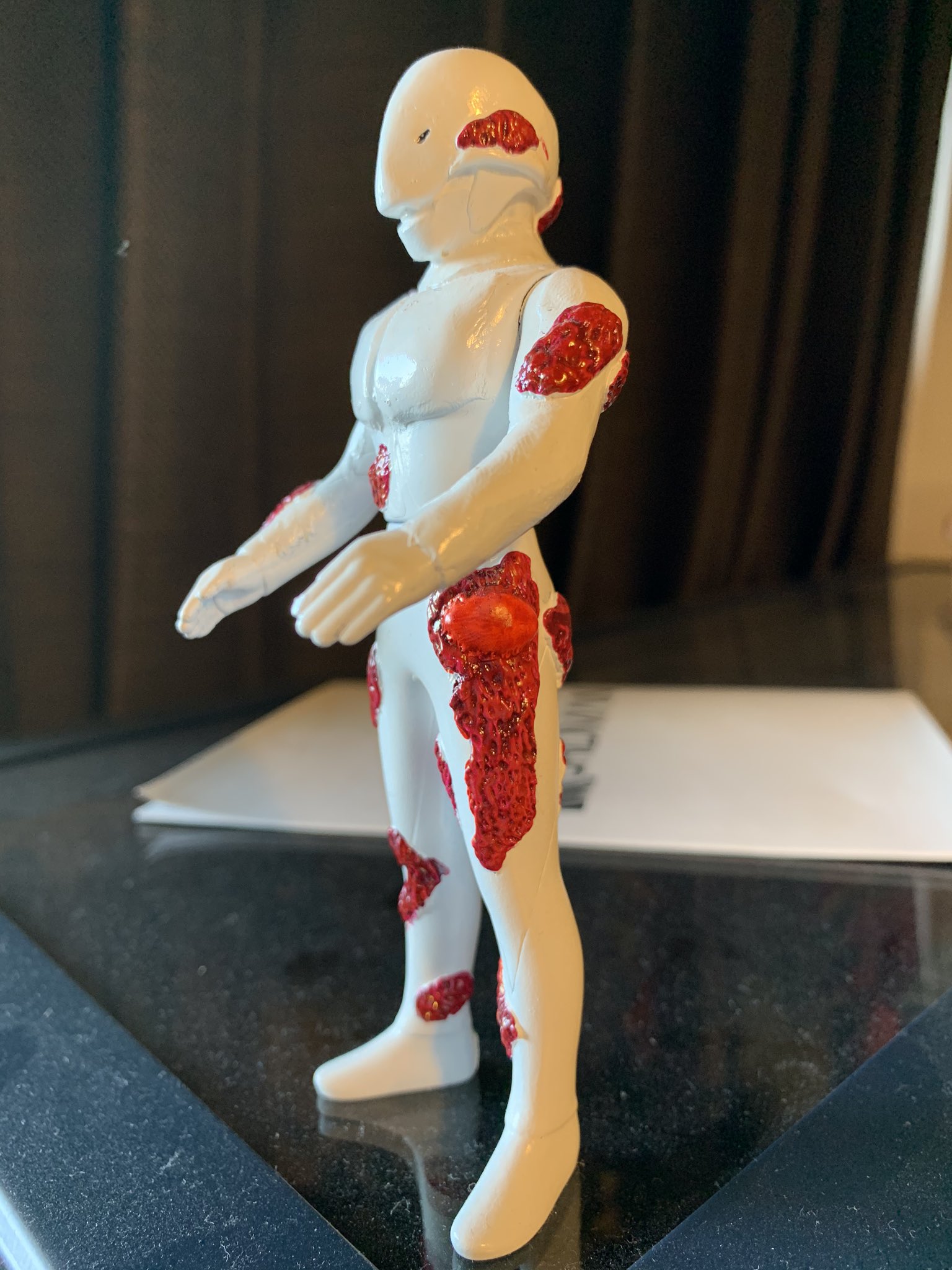 ウルトラセブン　無版権スペル星人　(蓄光成型) Amazon.co.jp: ウルトラセブン スペル星人 UNKNOWN ソフビ