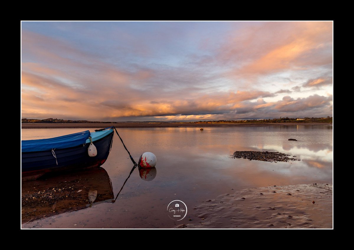 GaryHolpin's tweet photo. It's Sunday so that means a look back at the best of my daily photos from last week and for you to let me know which was your favourite...
 
1. Moody day at the pier
2. Haytor #sunrise
3. Boat on the Exe
4. Dawn at The Cobb

If you like them, please RT 🙂

#SundayMotivation https://t.co/gNT0lp0BID