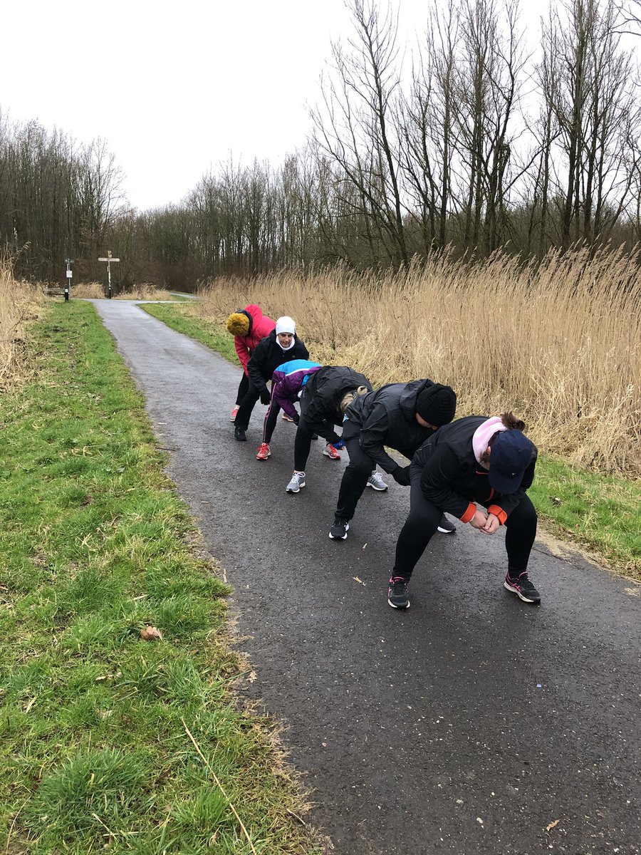 AndersEten's tweet photo. #powerwalking #dordrecht #zaterdagmorgen #StormEllen #fitenfun https://t.co/nvhHWSDrof