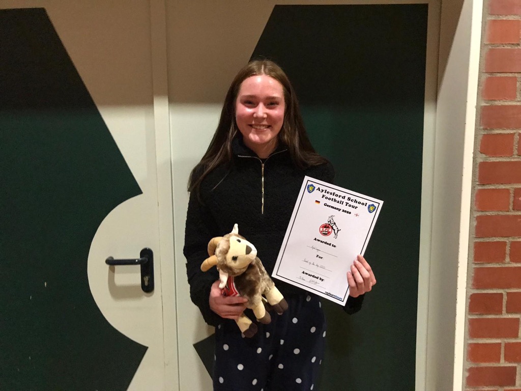 AylesfordTour's tweet photo. Finally, congratulations to April Lappin who won top tourist, based on her excellent attitude throughout tour 🐐 🏆 https://t.co/0kv0MQpqf5
