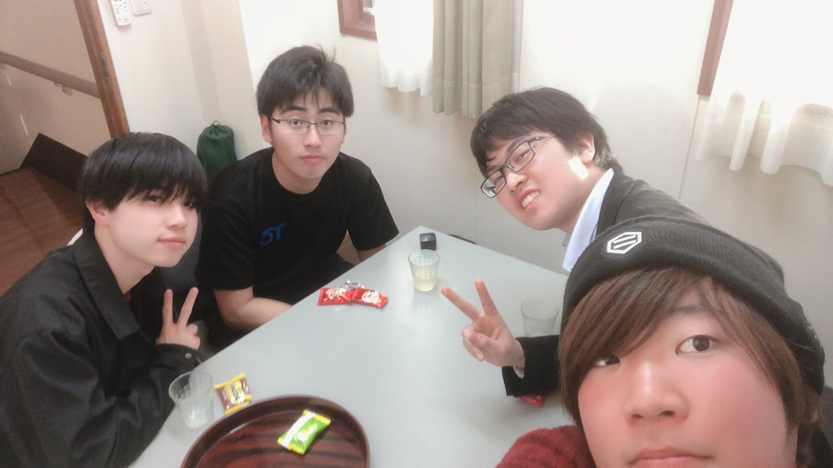 TRY_CUBE's tweet photo. 本日は老人ホームでのパフォーマンスが2件ありました!(Kouは見学)
みんないい感じに決めてたと思います😜
お疲れ様でした!!!
#TRYCUBE https://t.co/efJU6ZnjMt