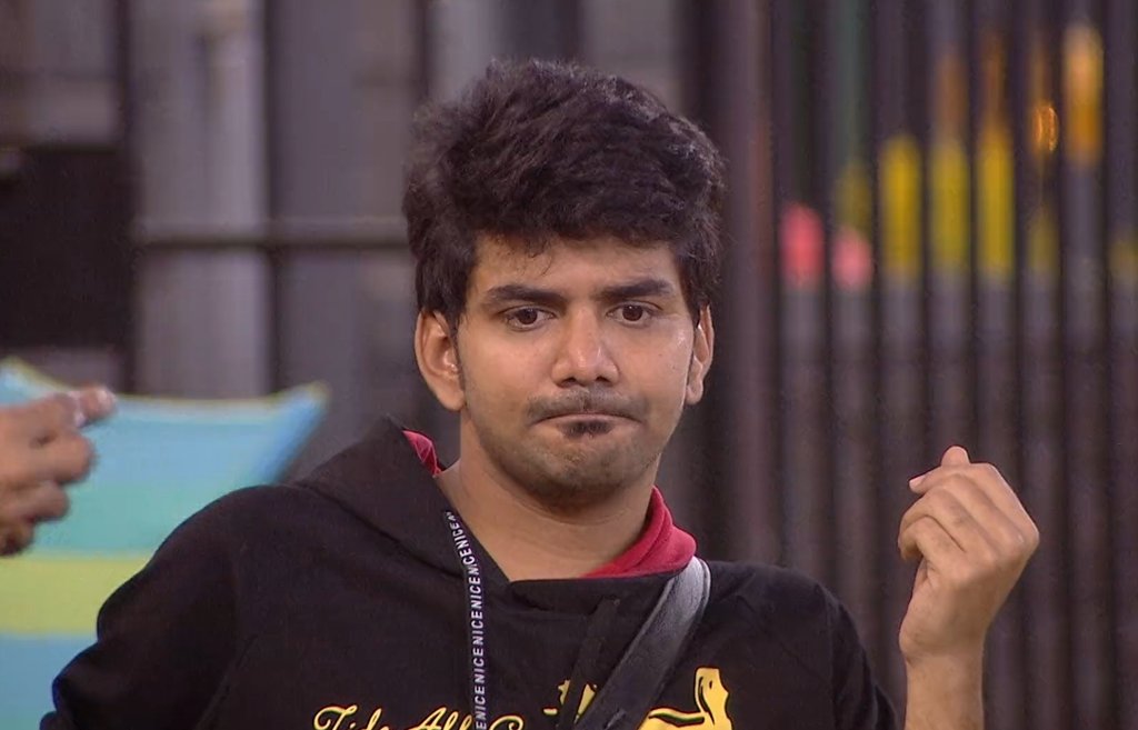 KavinOnlineTeam's tweet image. 💥TARGET ALERTS 💥

Update Eappovenalum Varalam Feel pannathingga Namakku Target Miss aaga kuthathu pullingala 🕺🤗 

Today #200Rt Within 2hrs Not reach 😔

Today 6pm attendance Time Target 

👉 #150Rt #150Likes within 1hr 👈 Ready ah ? 

#Kavin #kavinfans #KavinOnlineTeam