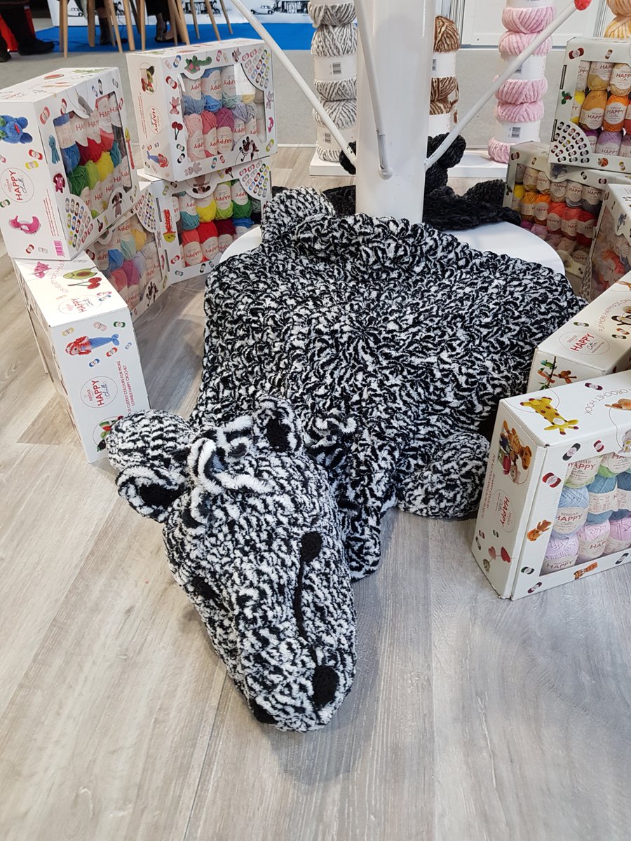 justhandsontv's tweet photo. What an impressive work! Who wouldn't want this super friendly zebra? #Stitches2020 #CHSIStiches #stitching #knitting #exhibition #craft #fashion #crochet #crochetkit #yarn #crochetinspiration #yarnaddict #lovetocrochet #makercommunity #knittingkit #knitters #knitallthethings https://t.co/8wOoDSxpPB