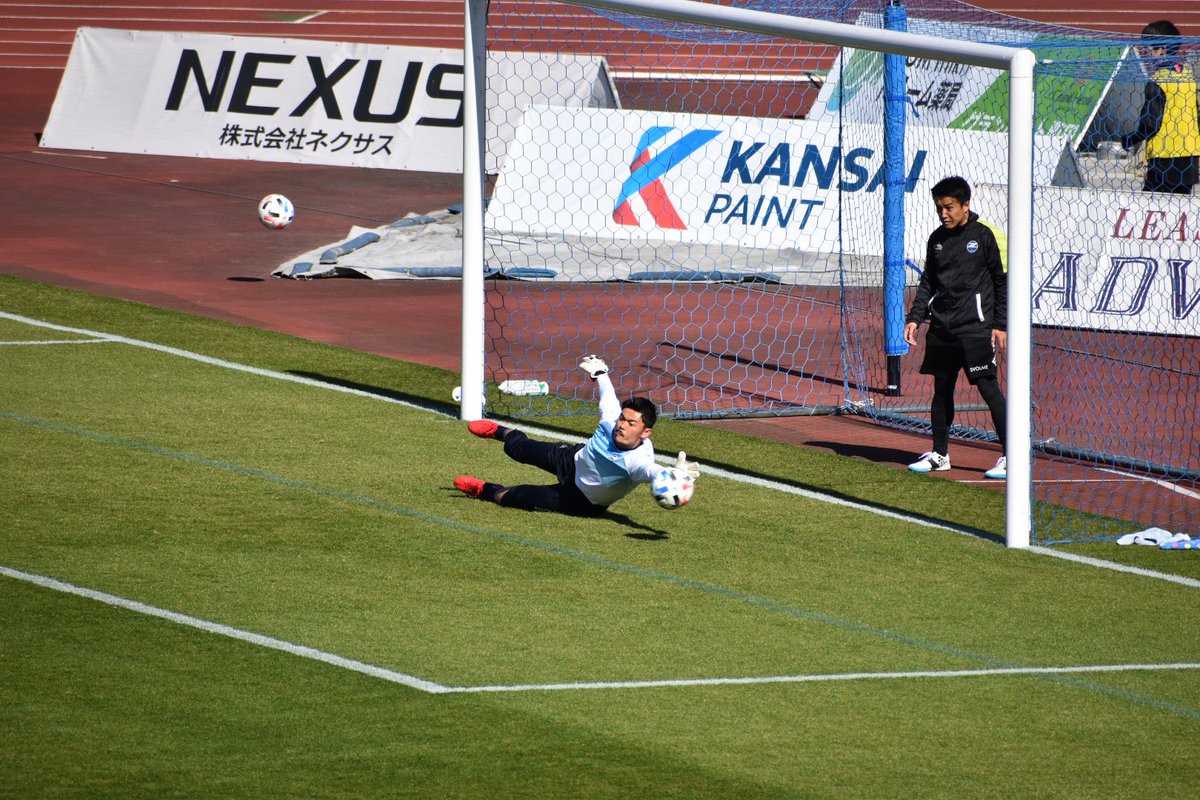 ゴラッソ ベルサポ 町田gkの福井光輝 藤沢市出身でベルマーレのu15出身 地元出身の選手は応援したくなります 湘南工科高時代にはu18代表候補にも選出 経験ある秋元から沢山学んで下さい ゼルビア 藤沢市 福井光輝 湘南工科 日体大 ベルマーレu15