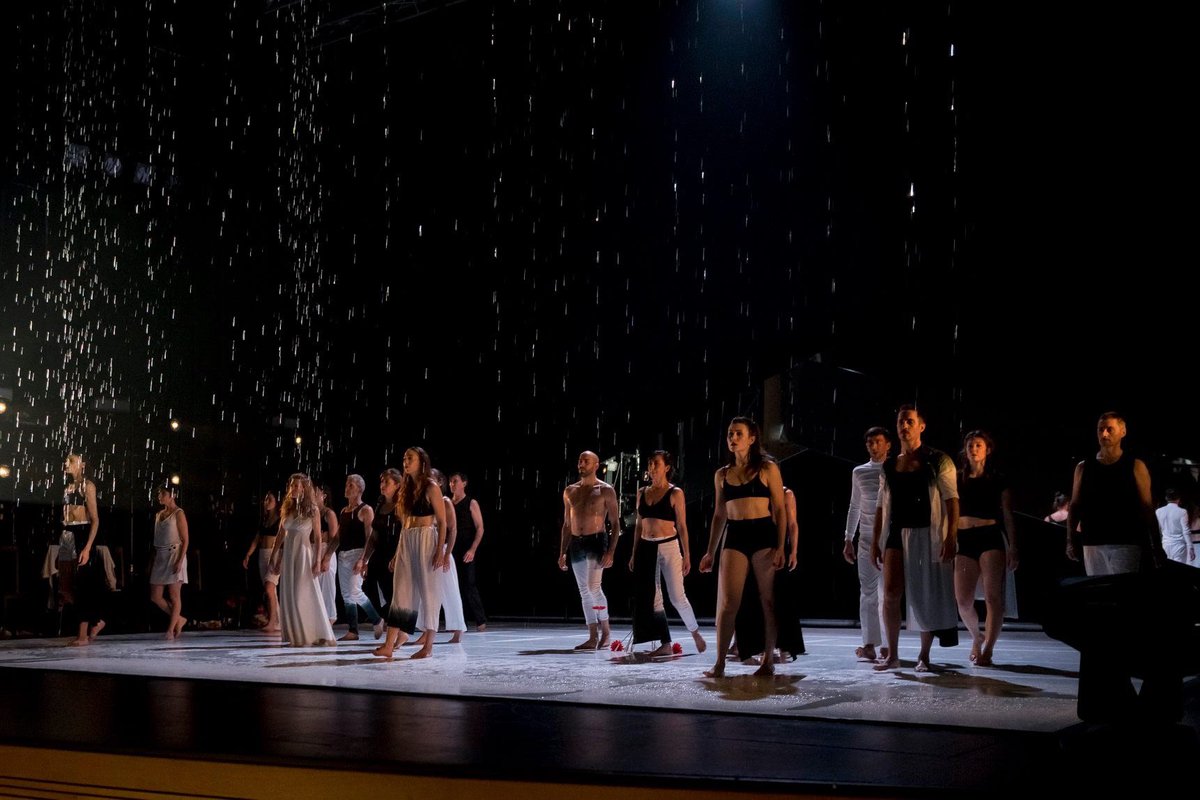 Así nos despedimos ayer de <a href="/AnandaDansa/">Ananda Dansa</a> en <a href="/TeatrosCanal/">Teatros del Canal ▪️ Comunidad de Madrid</a>  hasta siempre amigos