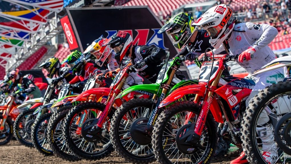 Moto Cross Racing tweet media