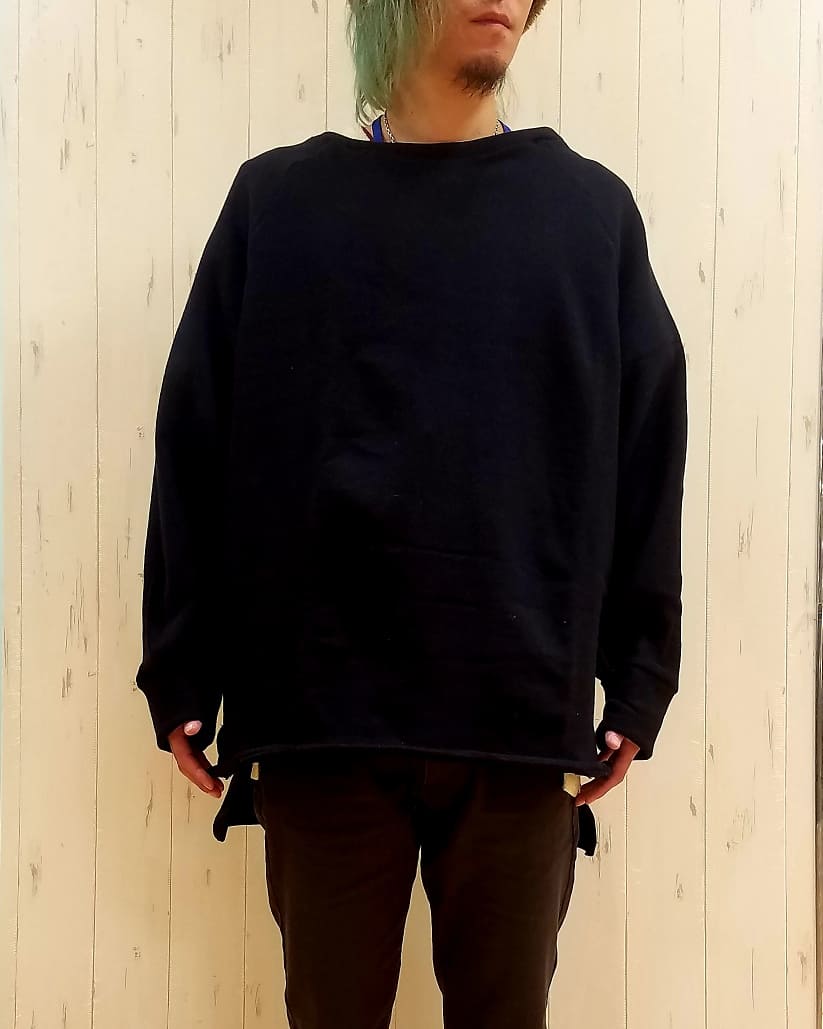 rebron_continue's tweet image. Re:bone continueオーバーサイズスウェットは店頭分完売です。
こからは受注になりますので、こちらの画像を参考にしてみてください。 

モデル（167cm やせ形）