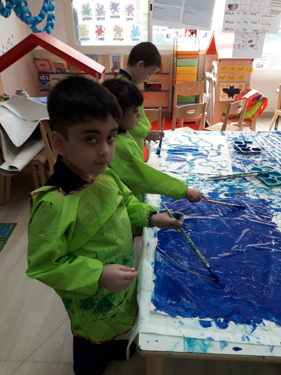 AIS_GradePrep's tweet photo. Creating sea creatures and the ocean as part of integrated studies learning about different habitats. #AISPrep #AISPrimary https://t.co/fGQOIrO6OX