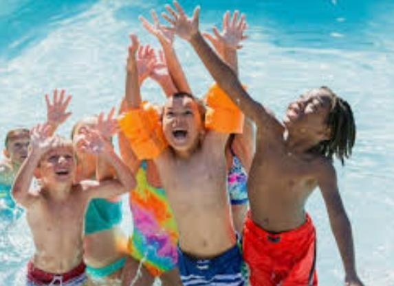 RDF_SA's tweet photo. We teach our children to never trust strangers, to cross the street safely, to fasten their seat-belts β we should also teach them water safety so that it too becomes second nature. Drowning is preventable.
#RDFSA
#StopDrowning #DrowningPrevention #keepkidssafe #watersafety https://t.co/h3LsTnZUsM