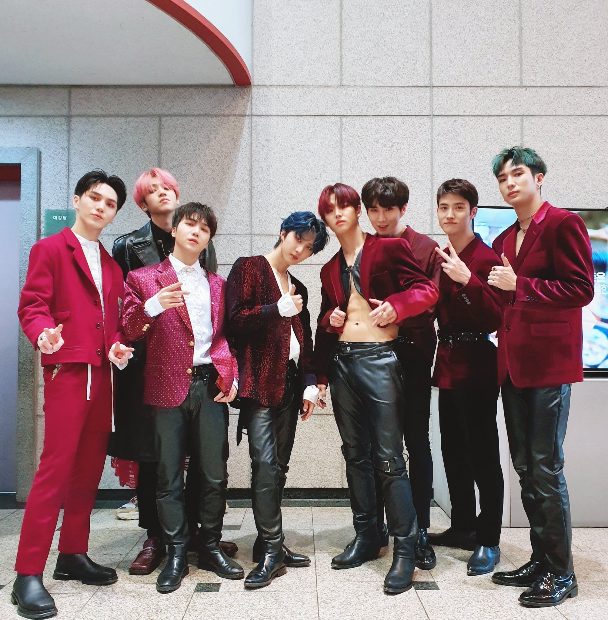 To 우석 Cube Ptg 0223 Inkigayo Once You Fall Into The on Hole You Cannot Get Out From It Pentagon S One And Only Dr Bebe Who Let Them Wrap Up 2nd