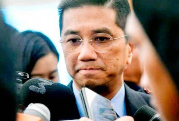 501Awani's tweet photo. Belum ada tanda pengumuman besar Azmin di Sheraton
https://t.co/ObckoyTqHe
#AWANInews #AWANI745 https://t.co/X2eB0YtEAe