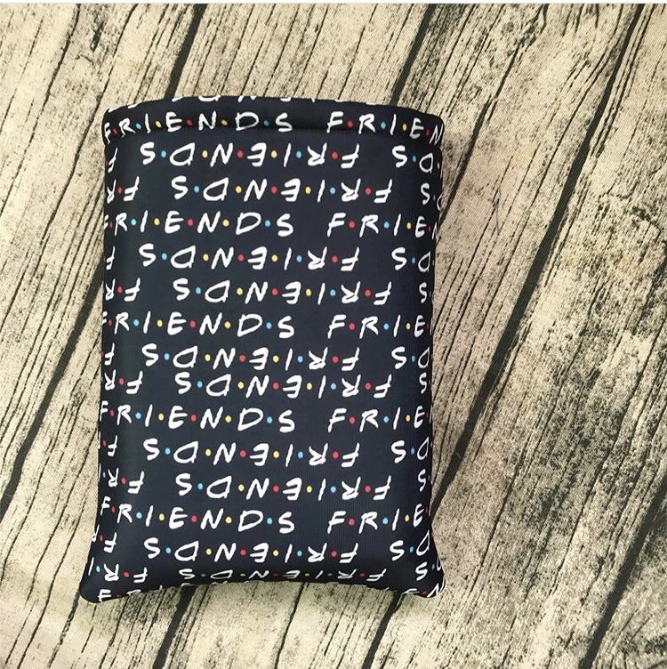 bookshieldsph's tweet photo. F•R•I•E•N•D•S inspired book sleeve now available!🔰
#friends
#booksleeve https://t.co/lykxbNPFv7