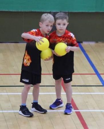 altydodgers's tweet photo. Two of our youngest and newest players discussing, moving up court and throwing!
Learning the basics at training and taking it to the court. ๐
#teamwork #teamthrow #firstcompetetivegame
#newplayers #proud #sync
Come join in!
๐ฅ๐คพโโ๏ธ๐คพโโ๏ธ Let's go Dodgers ๐คพโโ๏ธ๐คพโโ๏ธ๐ฅ https://t.co/V7yoM9FPy4