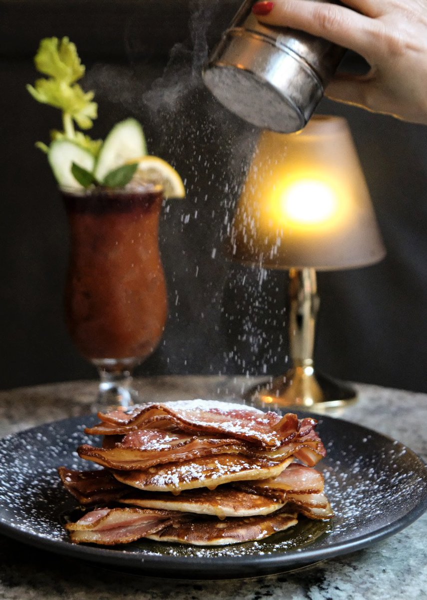 The very best Sundays start with a stack of pancakes with bacon and maple syrup. 🥞🥓😋😍

#Brunch is served from 10am - 12pm today.