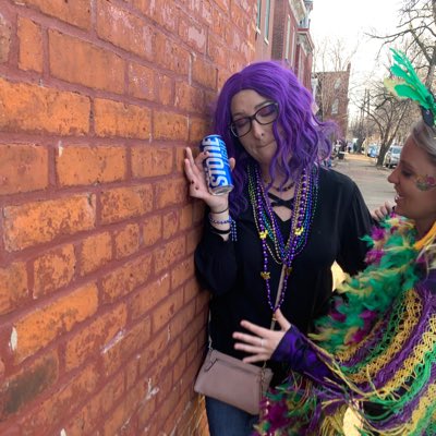 LizzSloan's tweet photo. #NewProfilePic https://t.co/rvPXGnD3C5