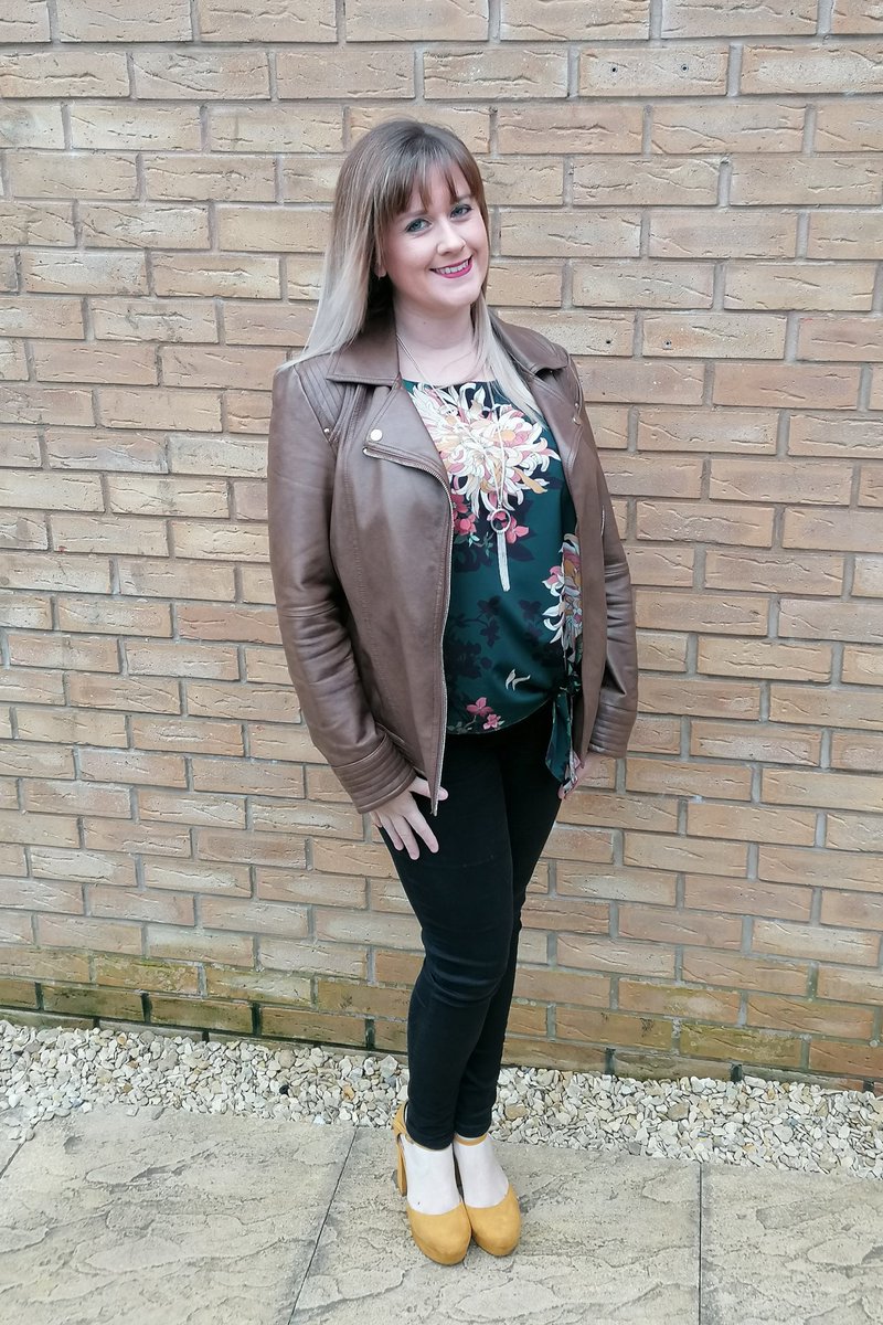 slchristopher's tweet image. Loving last night's outfit combination as I happened to visit a  prosecco festival! Well why not? What do you think? #wallis #newlook #hair #fashion #weekend