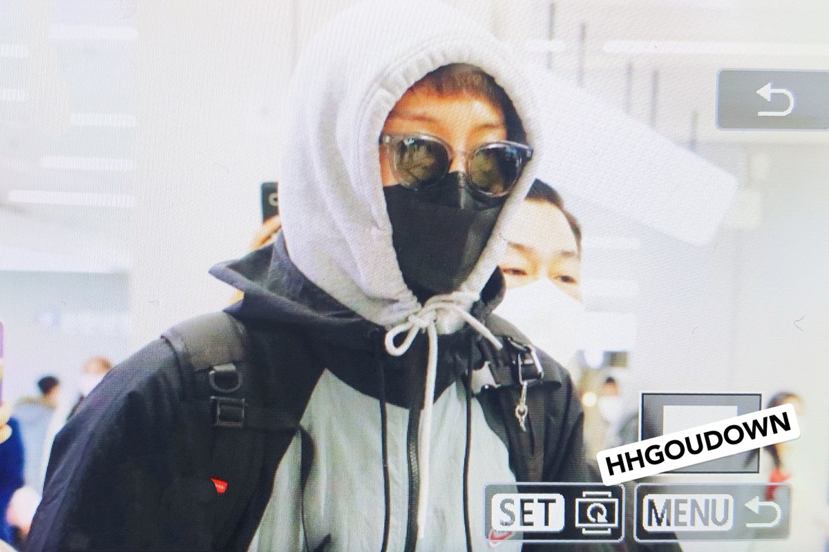 HHGOUDOWN's tweet image. 200223 김포🛬️

@official_hoony_

#이승훈 #위너 #HOONY #WINNER