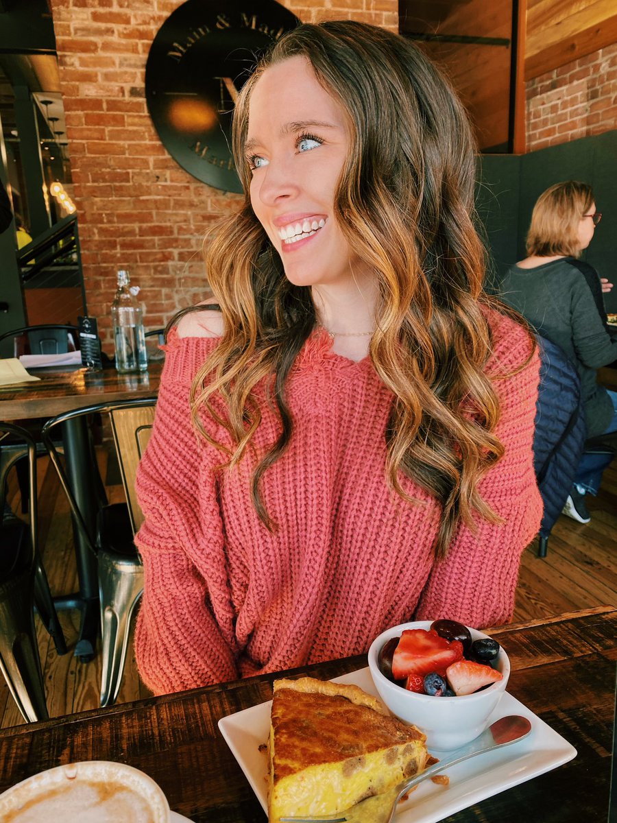 ml_dewitt's tweet photo. Not sure what I liked more, the carmel macchiato or the good hair day 🤷🏽‍♀️ https://t.co/b1zoMAhp94