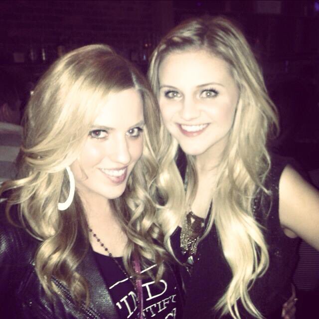 SBSwags's tweet photo. This popped up in my Facebook memories this morning... 5 years ago at the @listeningroom in Nashville with @KelseaBallerini! https://t.co/wvogI0OUpC