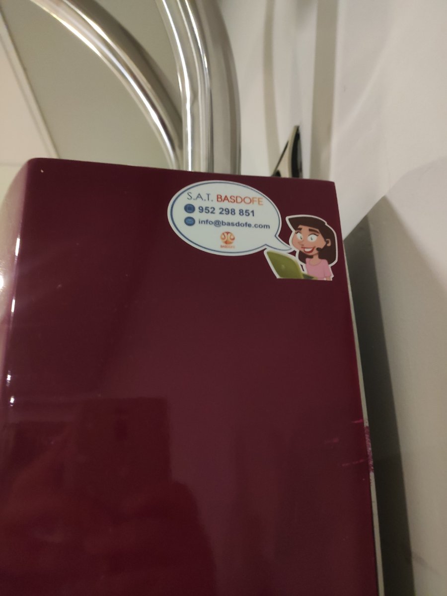 beitasevilla's tweet photo. S.A.T Basdote domingo 23 de Febrero a las 15:05 en el C.C Metromar (sevilla) cerca de los servicios se ha echado una moneda de 1€ y no ha funcionado. Un timo. @CCMetromar https://t.co/S6DwuTHJPO