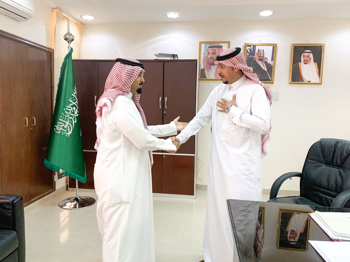 Alrain9's tweet photo. استقبل سعادة وكيل محافظ محافظة الرين الأستاذ منصور الخريف هذا اليوم  الاثنين بمكتبه مدير مستشفى #الرين الأستاذ/ ماجد مطر العنزي ونائبه الأستاذ/ عبدالمجيد الهويمل ، حيث حث على بذل الجهد في سبيل تطوير المستشفى مع تمنياته  للجميع التوفيق https://t.co/bmuRhqKxUU