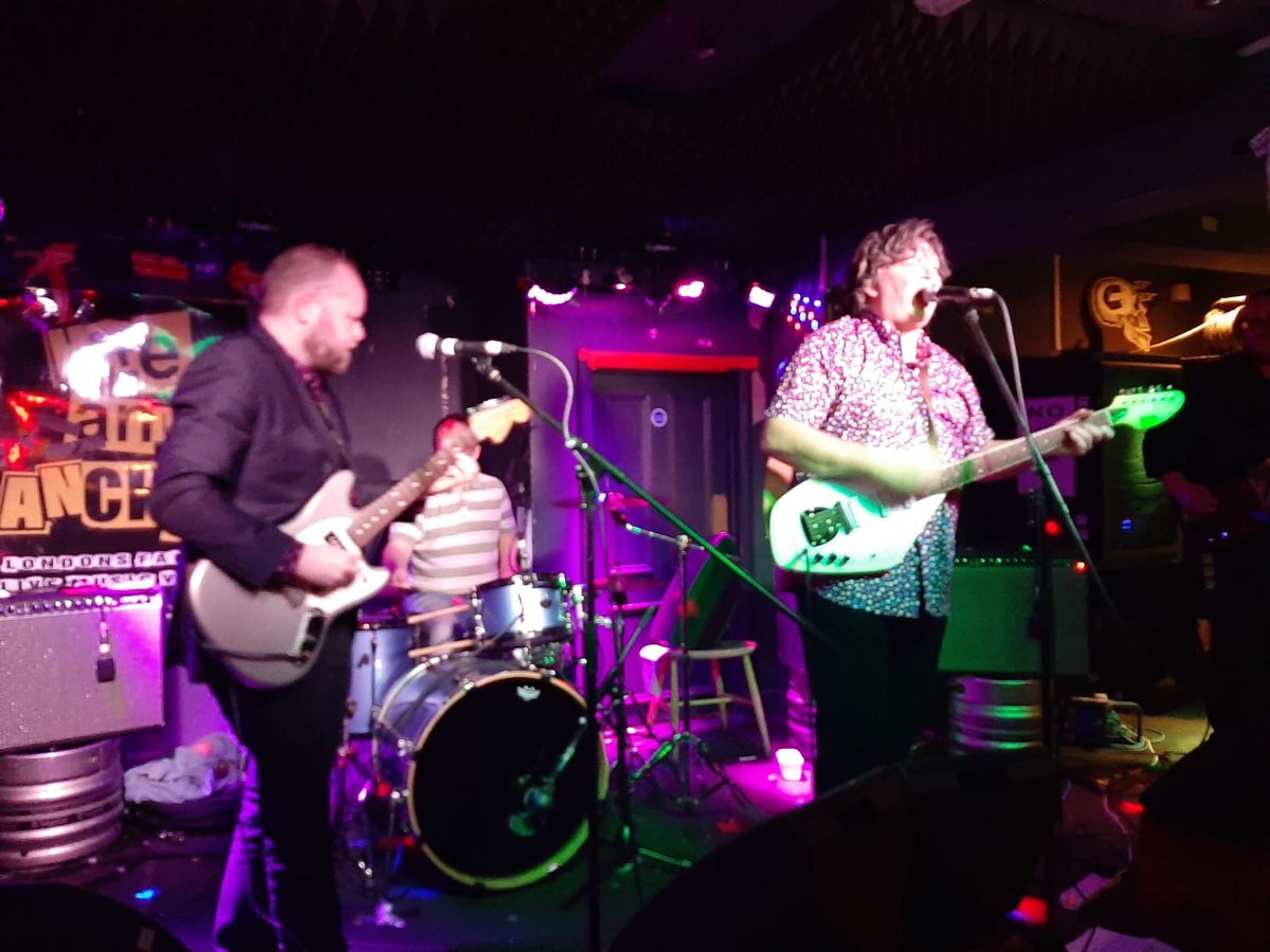 DreamytimeEsco1's tweet photo. Some pics from 13th February live ⁦@Deadoralive⁩ ⁦@TheHopeLiveN1⁩ https://t.co/AGWtU4NAfr
