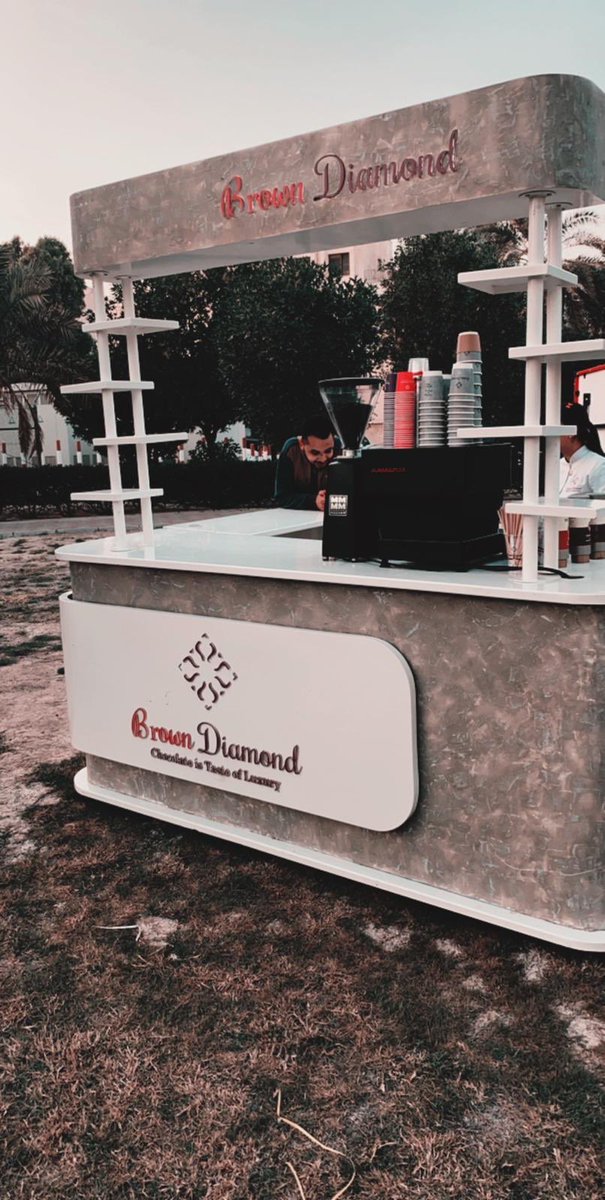 مستقلة كلية الآداب tweet media