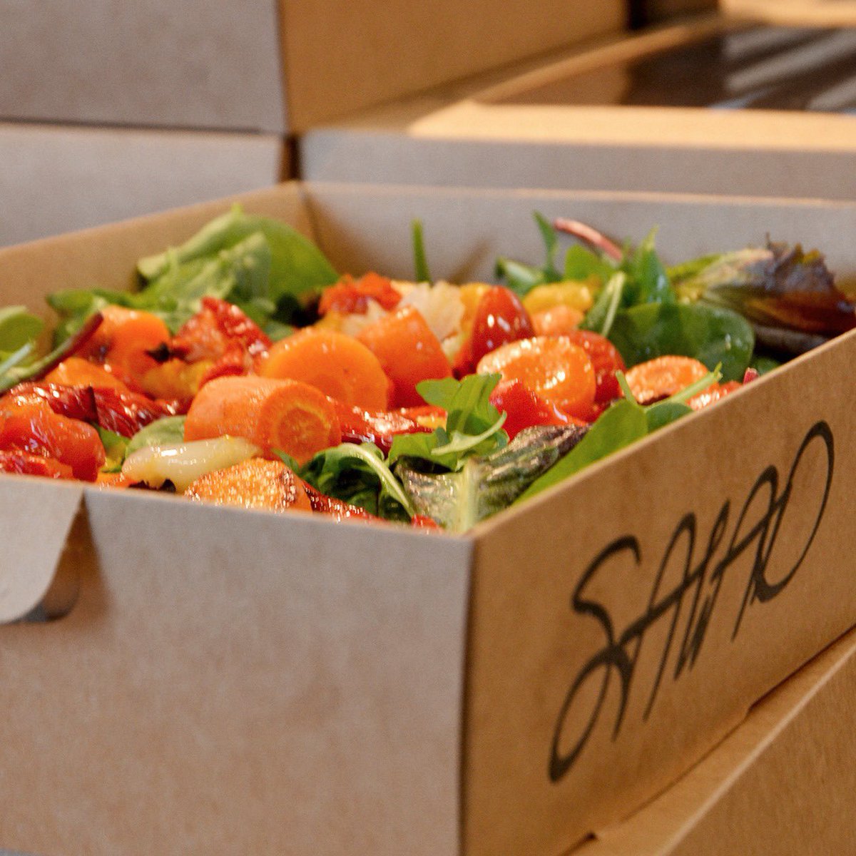 spianatabakery's tweet photo. Spianata delivers - you can now order online at https://t.co/S96I912tgU 
#freshlybaked #platters #catering https://t.co/KUNFYhw2Ch