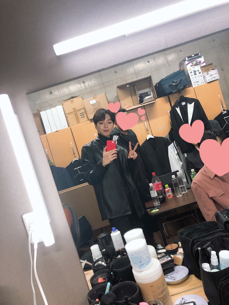 dna_enter's tweet photo. 오늘 공연도 너무 즐거웠어요 :) 내일 1,2부 또 재밌게 달려보자구우요오 🤭 잘자 !! #멋진녀석들 #동휘 https://t.co/383tksq0YF