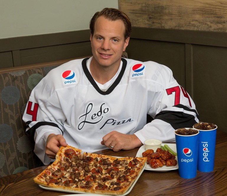 LedoPizza tweet picture