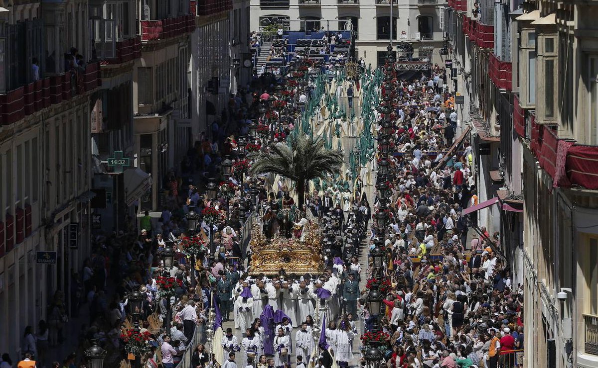 SsantaMLG_'s tweet photo. Que bonito es descontar domingos pensando en este momento...

#Alcompasmalacitano 
#CofradiasMLG https://t.co/kGMCMqd3Cv